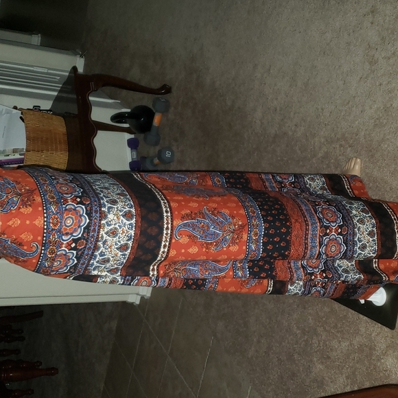 NWOT AP II xl buttery soft almost a velvet feel paisley/handkerchief pattern - Picture 3 of 8